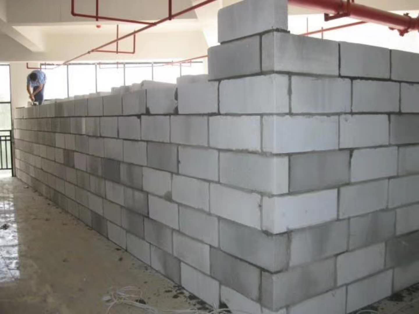 孙吴蒸压加气混凝土砌块承重墙静力和抗震性能的研究